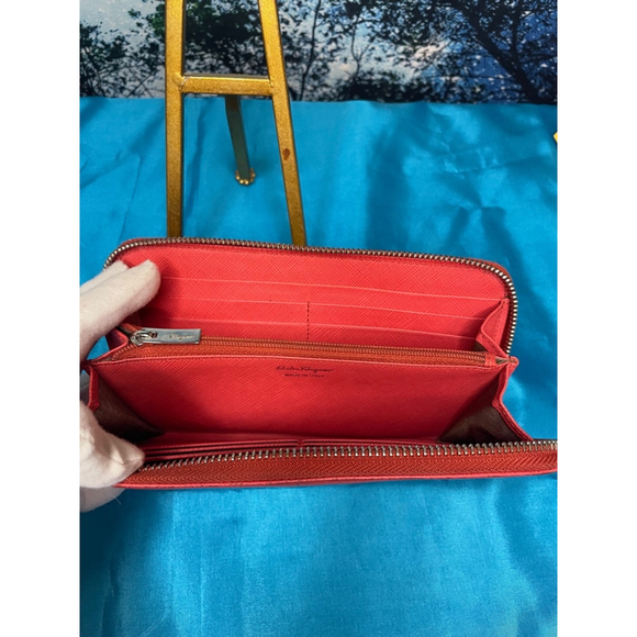 Salvatore Ferragamo Red Leather Wallet VGUC - Picture 5 of 13